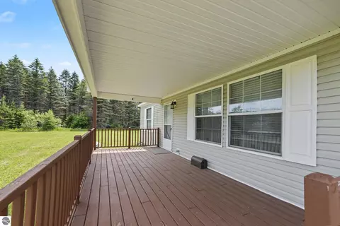 Exterior - 433 Alexander Rd, Vanderbilt, MI 49795 photo 4 of 5