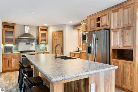 Kitchen - 433 Alexander Rd, Vanderbilt, MI 49795 photo 7 of 10