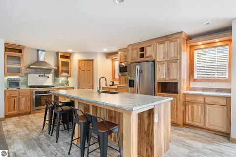 Kitchen - 433 Alexander Rd, Vanderbilt, MI 49795 photo 10 of 10