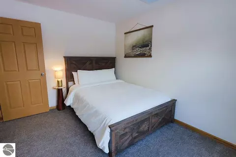 Bedroom - 433 Alexander Rd, Vanderbilt, MI 49795 photo 5 of 6