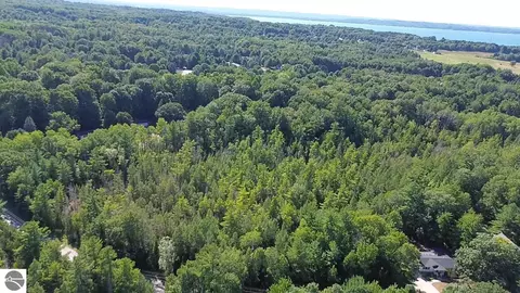 4715 Springbrook Dr, Williamsburg, MI 49690 photo 9