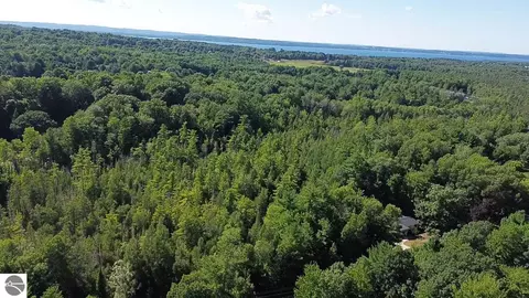 4715 Springbrook Dr, Williamsburg, MI 49690 photo 8
