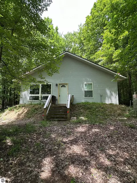 2392 SW Inman Rd, South Boardman, MI 49680