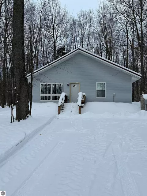 2392 SW Inman Rd, South Boardman, MI 49680