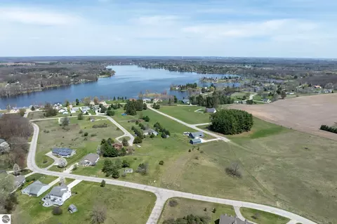 937-939 941 Brinton Rd, Lake Isabella, MI 48893