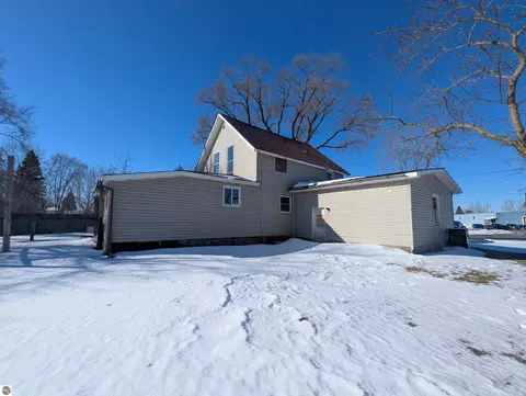 156 N Mackinaw Rd, Au Gres, MI 48703 photo 2