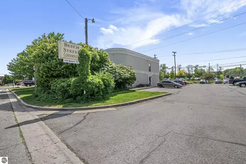 124 Beech St #101, Traverse City, MI 49684