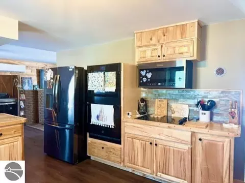 1307 S State Rd, Ithaca, MI 48847 photo 5
