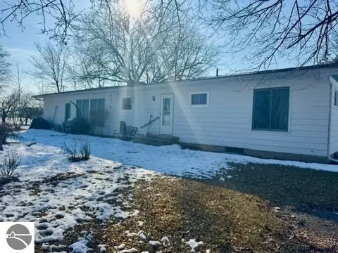 1307 S State Rd, Ithaca, MI 48847 photo 15