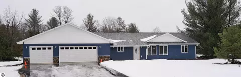 2221 Nancy Kay Ave, Interlochen, MI 49643