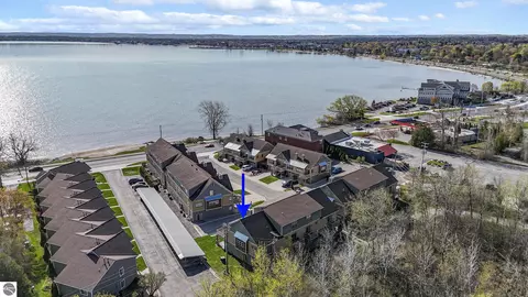 13802 S West Bayshore Dr #9, Traverse City, MI 49684