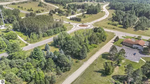 1201 E Division, Cadillac, MI 49601 photo 9