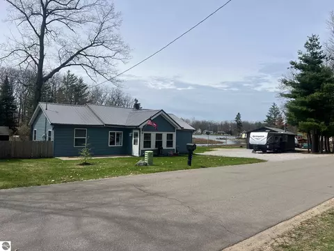 1444 Bungo Trl, Harrison, MI 48625