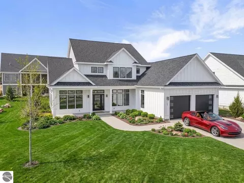 103 Vineyard Ridge Dr, Traverse City, MI 49686