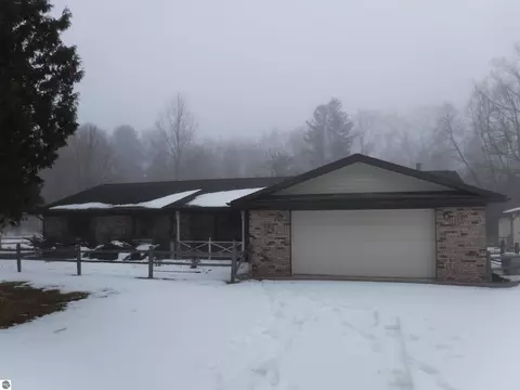 329 W Main St, Harrisville, MI 48740