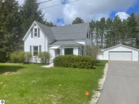 20370 Honor Hwy, Interlochen, MI 49643