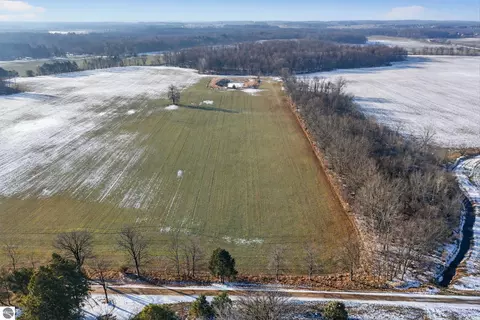 E Chadwick Road, Dewitt, MI 48820