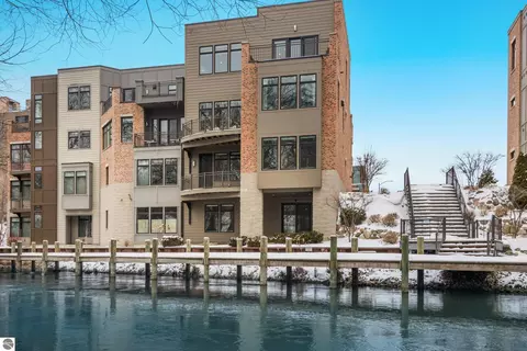 157 Uptown Ct #5, Traverse City, MI 49684