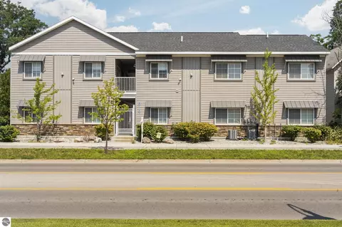 619 Eighth St #13, Traverse City, MI 49686