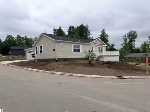 2111 Vista View Dr, Traverse City, MI 49686