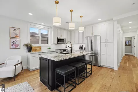 113 Park St #501, Traverse City, MI 49684