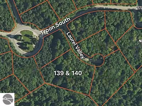 129-130 Laurel Vly, Bellaire, MI 49615
