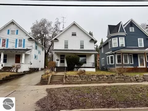 615 Wright Ave, Alma, MI 48801