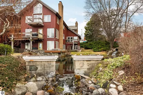 236 N Front St #1, Suttons Bay, MI 49682