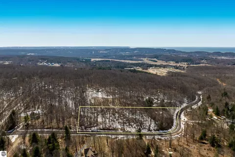 00 Glory Rd, Frankfort, MI 49635