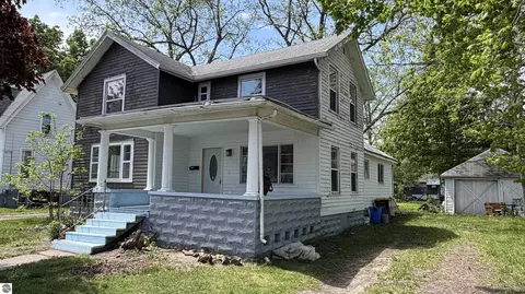 108 S S Pne, Saint Louis, MI 48880