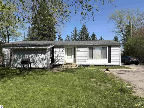 1915 Stockman, Mount Pleasant, MI 48858