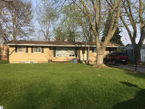 1909 Stockman, Mount Pleasant, MI 48858