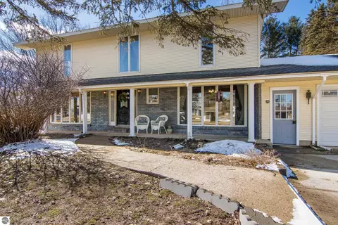 106 Pearl St, Kingsley, MI 49649