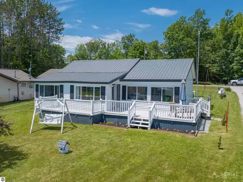 8483 Lakeview, Hale, MI 48739