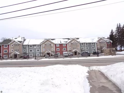 1246 Sunnyside #102 WEEK 2, Cadillac, MI 49601