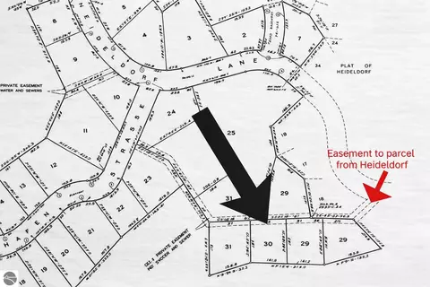 30 Heideldorf Dr, Bellaire, MI 49615