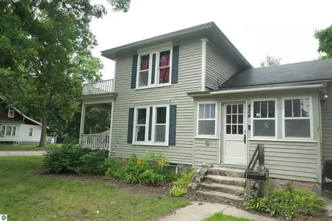 424 S Kinney St, Mount Pleasant, MI 48858