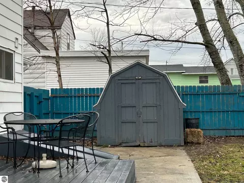 Exterior - 320 N Elm, Ithaca, MI 48847 photo 10 of 11