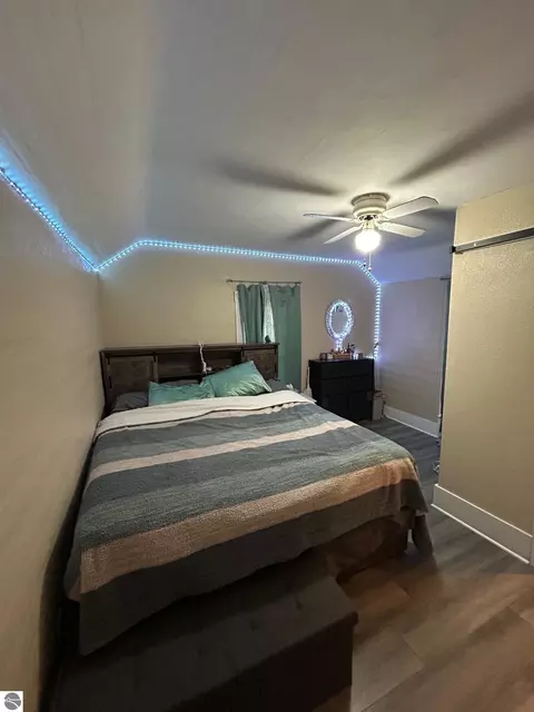Bedroom - 320 N Elm, Ithaca, MI 48847 photo 2 of 4