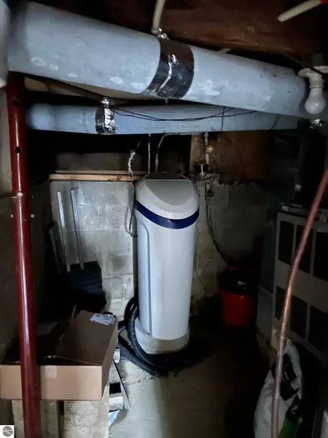 Other - 320 N Elm, Ithaca, MI 48847 photo 5 of 14