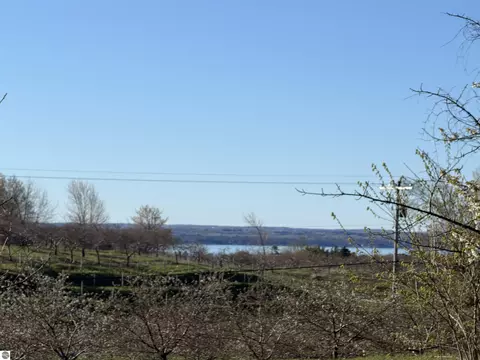 0 Center Rd, Traverse City, MI 49686