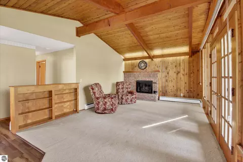 Living - 901 Riverview, Alma, MI 48801 photo 3 of 3