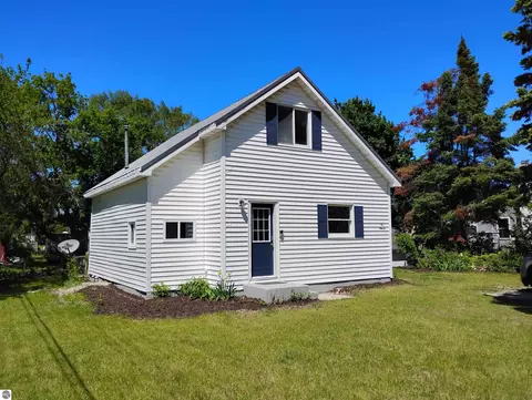 511 Woodworth Ave, Mount Pleasant, MI 48858