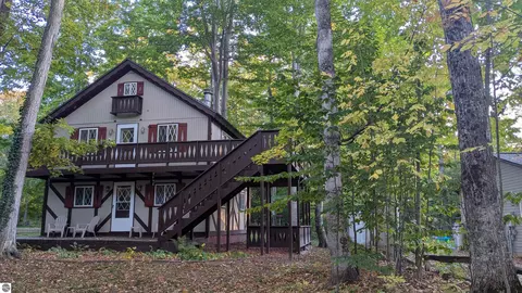 Exterior - 2552 E Birch Ct, Cedar, MI 49621 photo 2 of 5