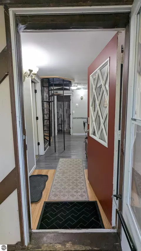 Entry Way - 2552 E Birch Ct, Cedar, MI 49621 photo 1 of 4
