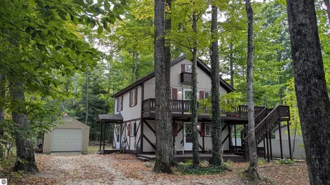 2552 E Birch Ct, Cedar, MI 49621