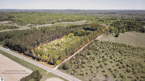 3219 Nugent Rd, Frankfort, MI 49635
