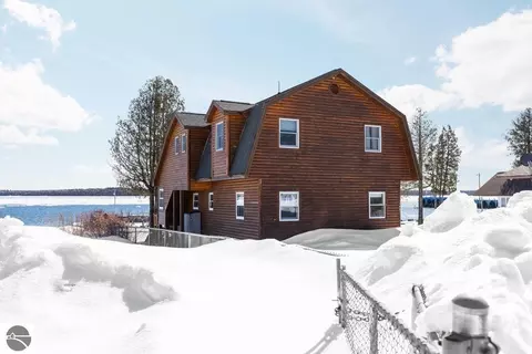 148 N Huron #1, De Tour Village, MI 49725