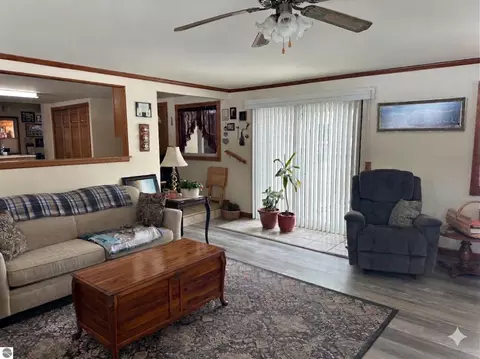 Living - 562 Lagrant Rd, Twining, MI 48766 photo 2 of 6
