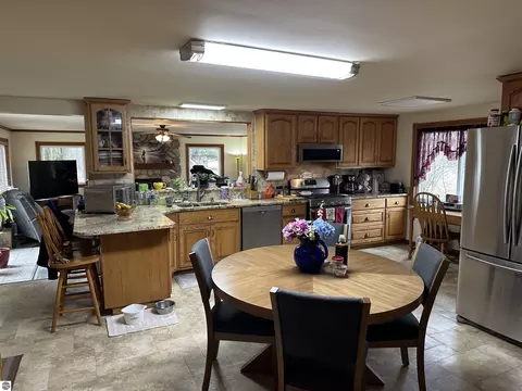 Kitchen - 562 Lagrant Rd, Twining, MI 48766 photo 3 of 7